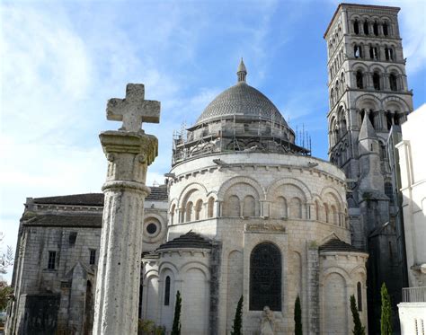 Angouleme Cathedral (Angoulême) | Structurae