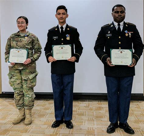 Army Medics Receive Medical Laboratory Technician certification ...