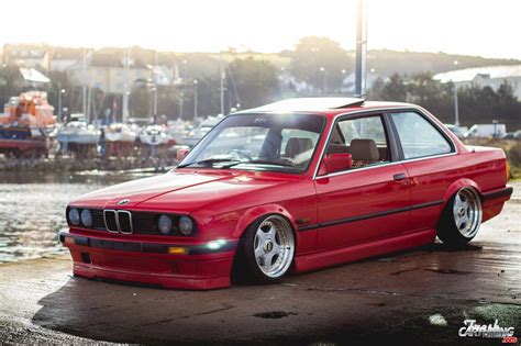 Grounded BMW 325i Coupe E30