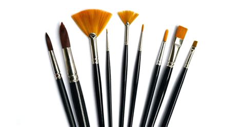 10 of the Best Paint Brushes for Artists of All Skill Levels