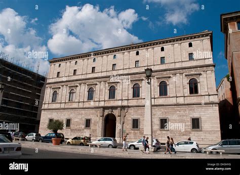 Palazzo Torlonia, a 16th-century Early Renaissance town house on Via ...