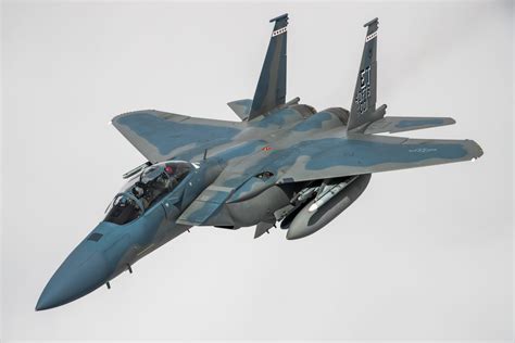 New air-to-air images of F-15EX – Alert 5