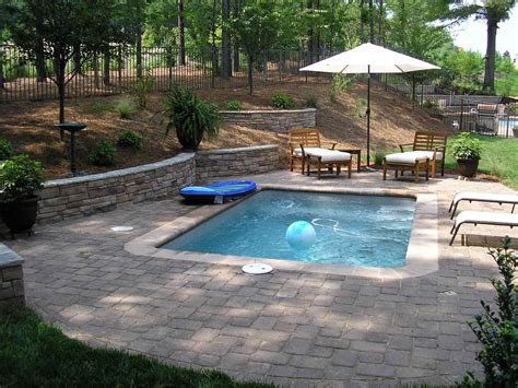 10+ Small Inground Pools Ideas – DECOOMO