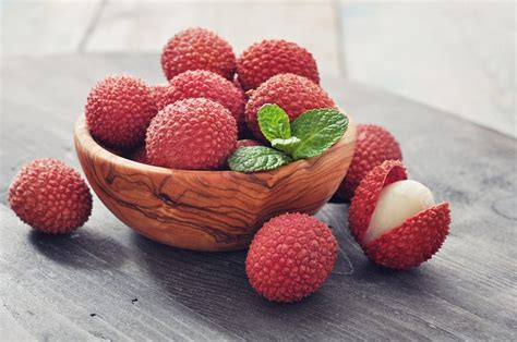 Lychee Fruit Uses And Recipes - Using Lychee Fruit From The Garden