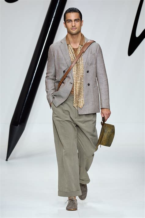 Giorgio Armani Spring 2024 Menswear Fashion Show | Vogue