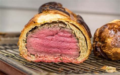 Gordon Ramsay's Beef Wellington | Еда