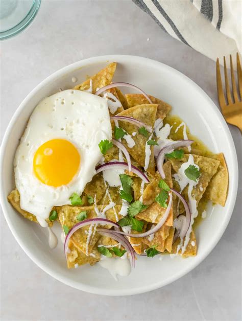 Chilaquiles Verdes Con Huevo | Thai Caliente Mexican Recipes