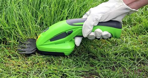 Cordless Grass Shears: Lightweight And Comfortable