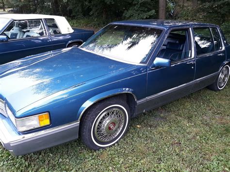 1990 Cadillac DeVille Sedan Blue FWD Automatic for sale