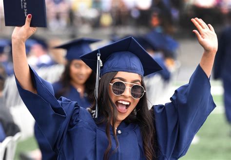 Newport Harbor High School Graduation 2018 – Orange County Register