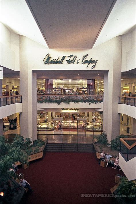 Marshall Field & Company | Shopping mall interior, 80s interior ...