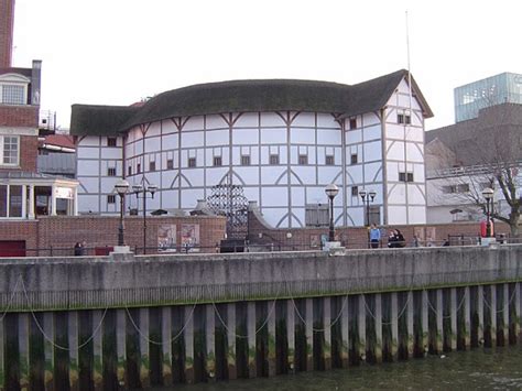 The History Girls: An indoor "Jacobean" theatre by Mary Hoffman