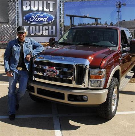 Toby Keith Photo: Toby Keith pictures | Ford super duty, Hot country ...