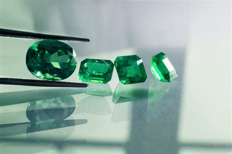 Green Stones in Jewelry: Best Green Gemstones Used in Jewels