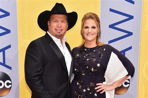 Garth Brooks and Trisha Yearwood Celebrate ‘Christmas’ at No. 1 on Top ...