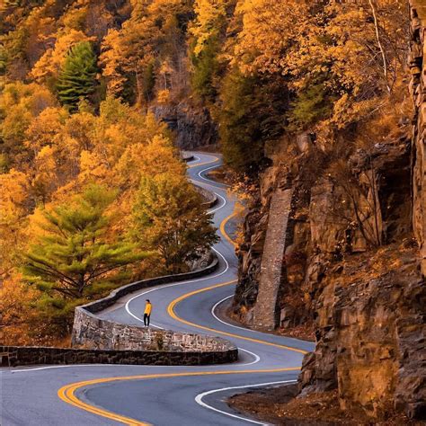 Where to go Leaf Peeping Near NYC - Best Ambiance