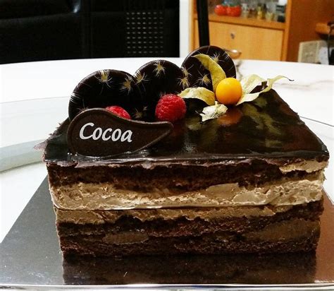 Best places in Singapore to satisfy your gooey chocolate cake cravings ...