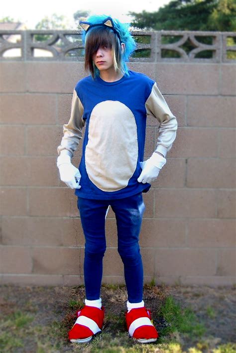 Sonic The Hedgehog Cosplay by litzdudenoah on DeviantArt