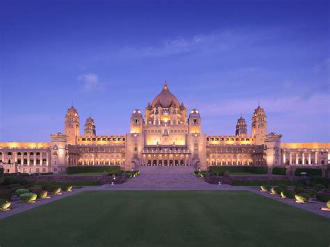 10 Must see palaces of India | Let's Expresso