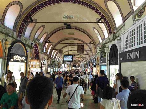 Istanbul Großer Basar - Große überdachter Basar Istanbul Besucher ...