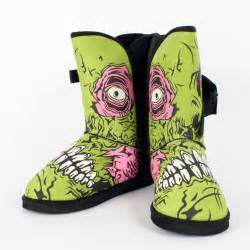 Iron Fist - Zombie Stomper Med Fug Womens Shoes in Black