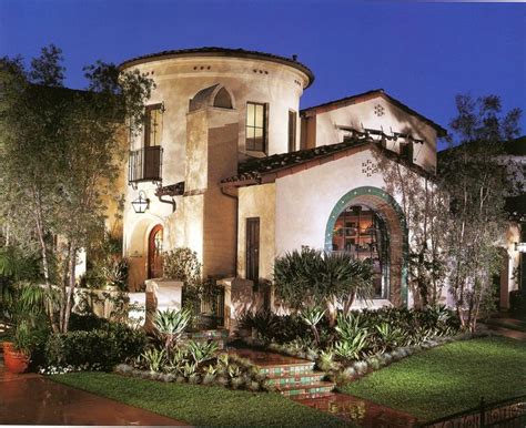 socialtimeline.co | Spanish style homes, Spanish homes exterior ...