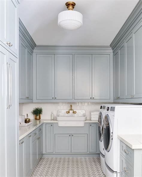 Clean Laundry Room: 5 Important Considerations