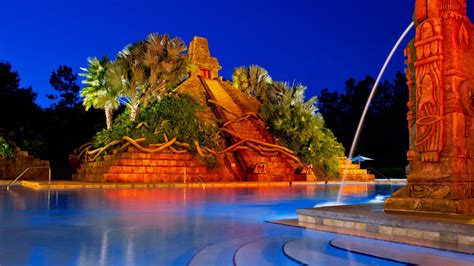 The 11 Best Pool Bars at Disney World - Park Savers