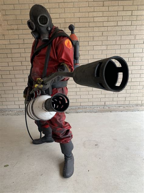 Sauce on Twitter: "I’m about 90% finished with my pyro cosplay! # ...