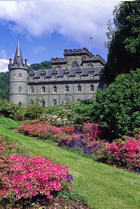 Inveraray Castle and Garden - holidayspots4u | Inveraray castle ...