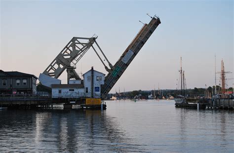 Did You Know? Fun Facts About the Mystic River Bascule Bridge « Mystic ...