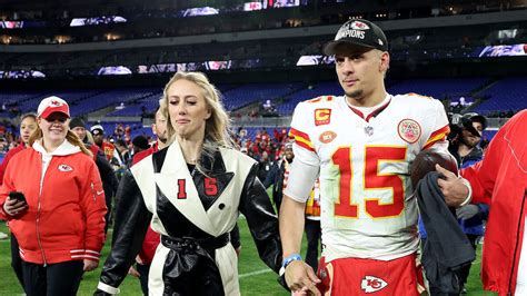 Brittany Mahomes To Appear In SI Swimsuit Issue | 103.7 The Beat