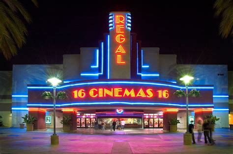 Regal Cinemas begins checking bags at entry after theater shootings ...