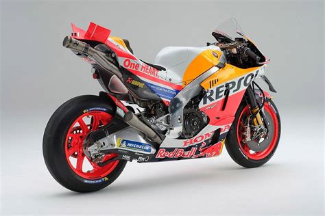 Honda unveils traditional iconic Repsol MotoGP livery for 2023