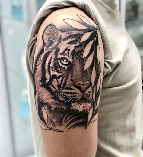 Lion Grey Tattoo