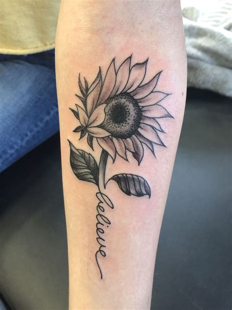 Sunflower Tattoo Meaning, Sunflower Tattoo Simple, Sunflower Tattoo ...