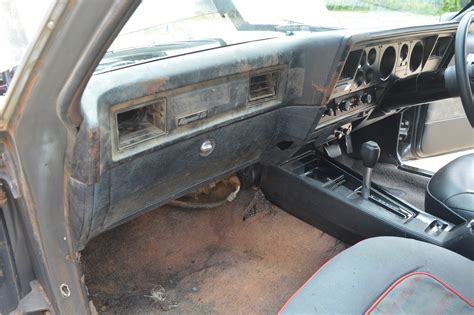 Two-Faced Holden Ute Might Be The Best Running Classic Car Restoration ...