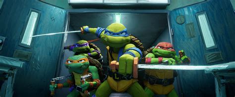 Teenage Mutant Ninja Turtles: Mutant Mayhem movie review (2023) | Roger ...