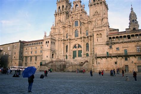 Santiago de Compostela Old Town Private Walking Tour 2024