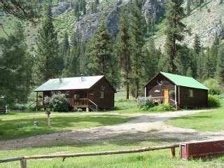 Lowman, Idaho hotels and motels 1-800-844-3246