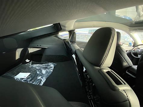 Here Are the First Images of the Tesla Model Y Interior in the Wild ...