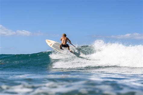 Beginner SUP Surfing Tips for Standup Paddlers in 2021