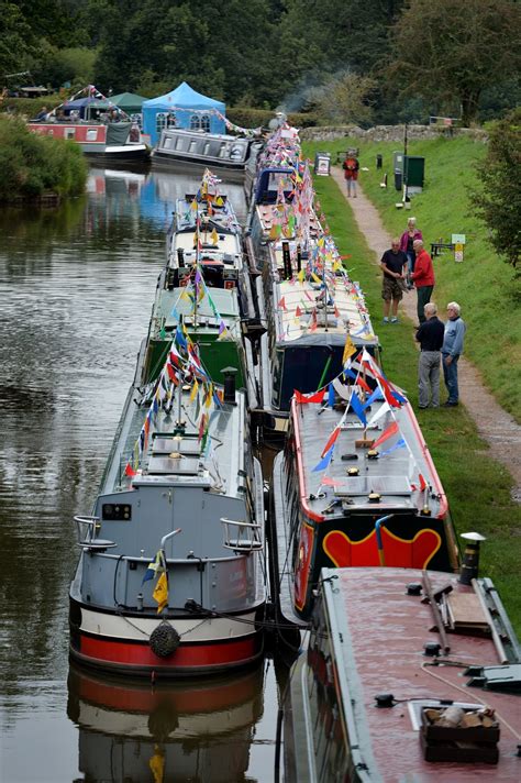 Crowds flock to Whitchurch Canal Festival - in pictures | Shropshire Star