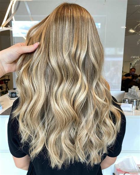 Long Hairstyle With Soft Waves - azyfipysevedy