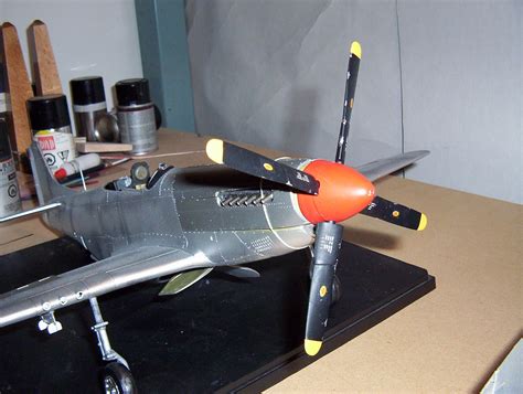 Scale Model Hobby: P-51D Mustang 1:24 scale