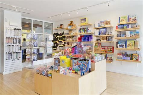 5 Chicago museum stores for cool gifts | Choose Chicago | Chicago ...