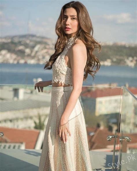 Check out Mahira Khan Latest Pictures from a Wedding In Turkey ...