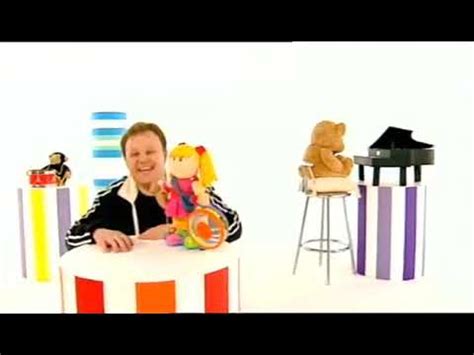 Mr Tumble Dance to the Music Cbeebies Sign Language BBC Something ...