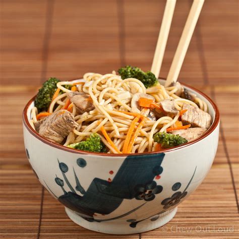 Homestyle Chicken Chow Mein Noodles - Chew Out Loud | Fresh fruit ...