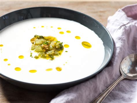 Ajo Blanco (Spanish Chilled "White Gazpacho" Bread and Almond Soup) Recipe